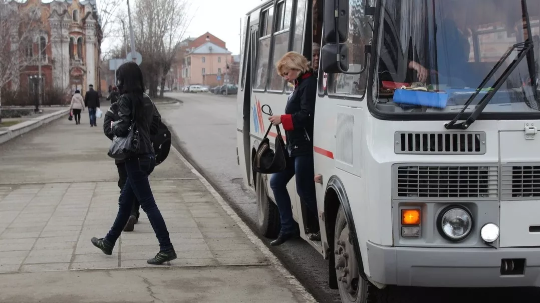 Транспорт бийск. Бийский городской транспорт. Бийск транспорт. Общественный транспорт Бийск 2020. Предприниматели Бийска городских автобусов.