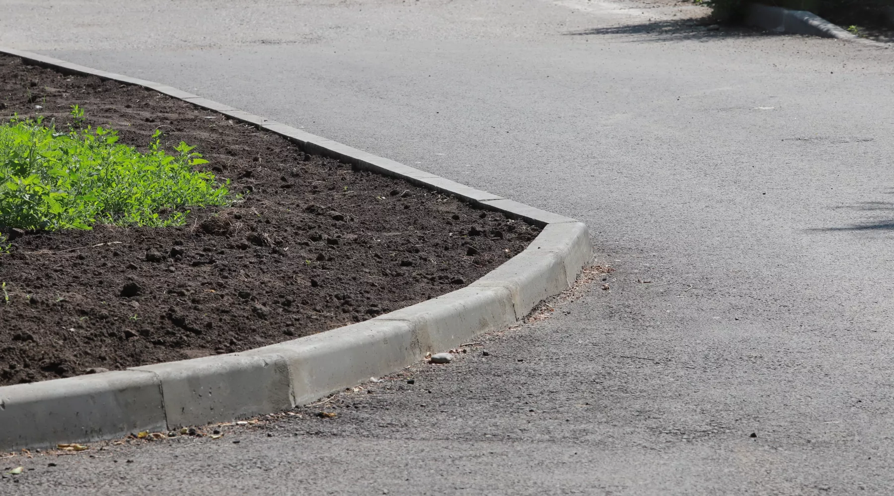Благоустройство дворовых территорий. Дорожное покрытие. Асфальт