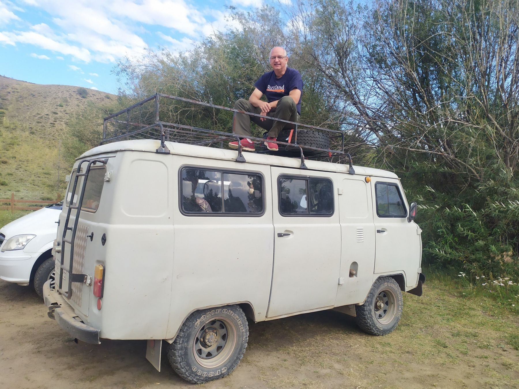 Один из рабочих транспортов Якоба - "буханка"