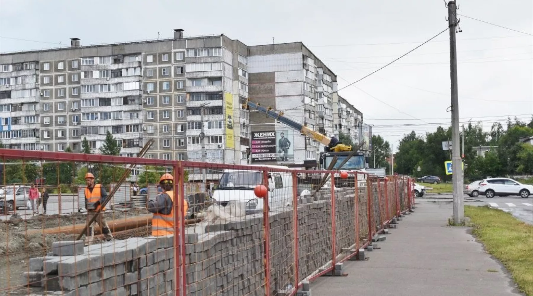 в Бийске завершается реконструкция теплосети по улице Советской на Зеленом Клине