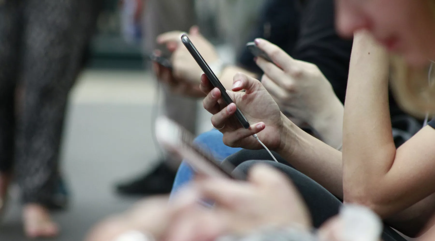 Телефон. Смартфон. Соцсети. Мессенджеры.