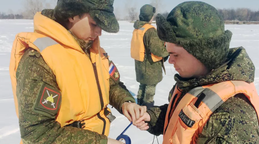Пилотки и ушанки отменят в российской армии 