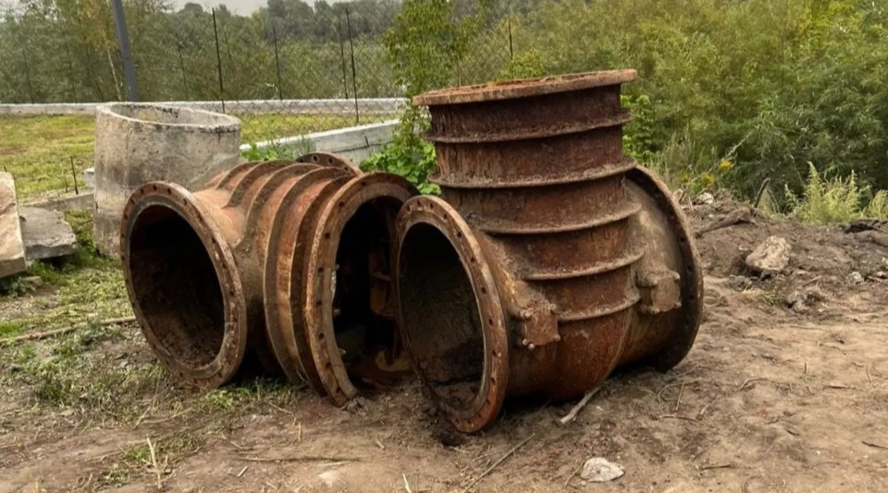 В Бийске провели провели плановую замену запорной арматуры в водопроводе