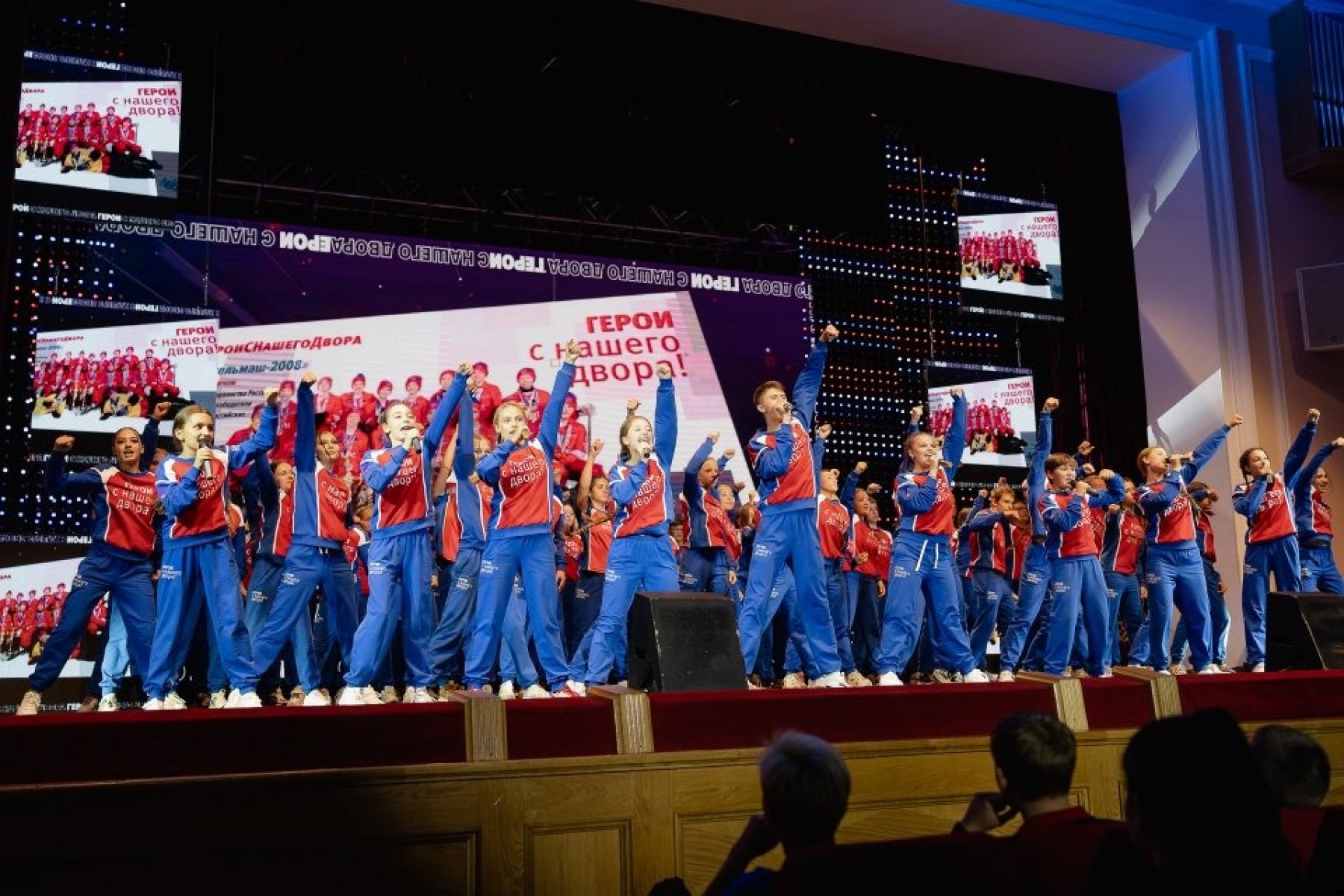 «Ростелеком» поддержал путешествие талантливых детей с Алтая на «Поезде героев»