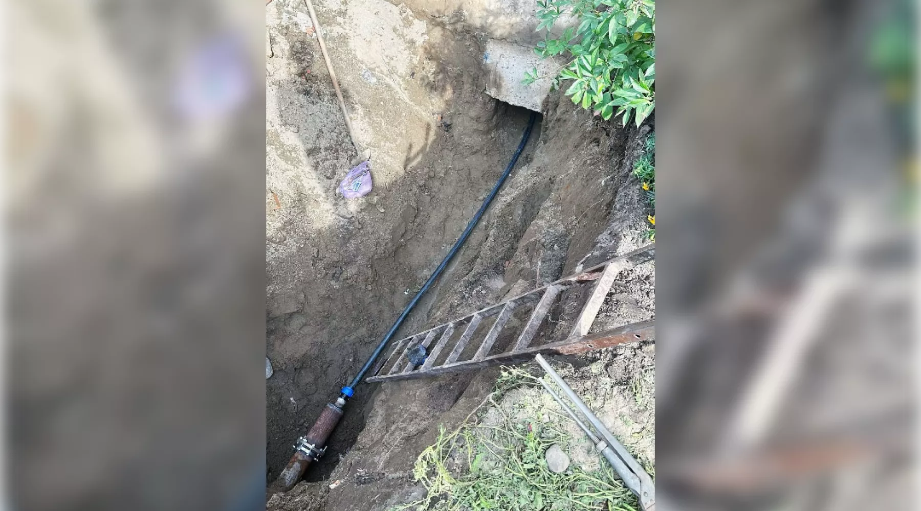 В Бийске завершили ремонт трубопровода по ул. Разина