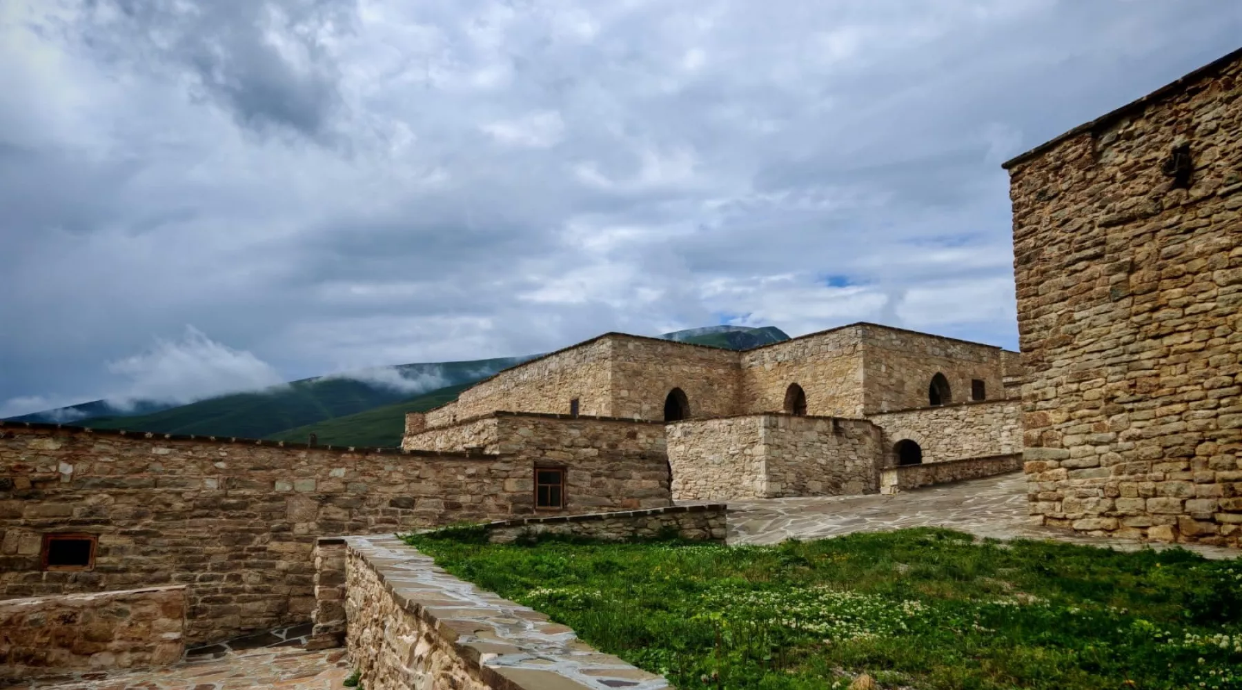 Калмыкия, Ингушетия и Чукотка: сибиряки открывают новые туристические маршруты