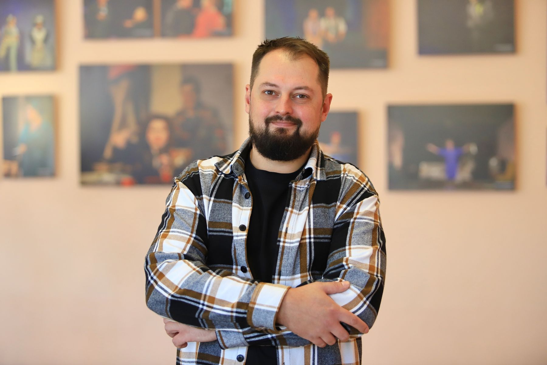 Артем Фоменко, артист и режиссер Бийского драматического театра