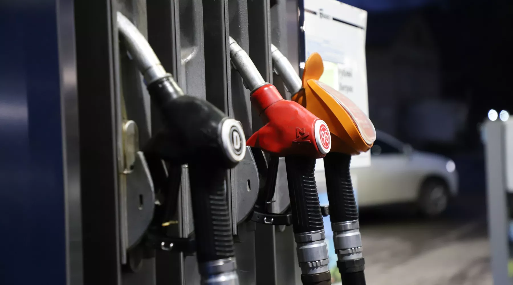 Бийские автомобилисты остались без бензина