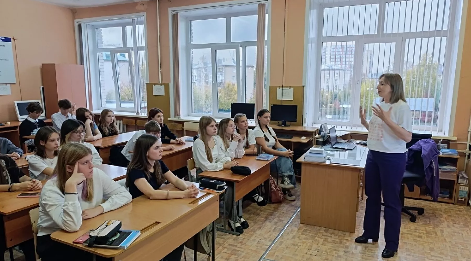 «Ростелеком» запустил проект по цифровому просвещению школьников Алтая