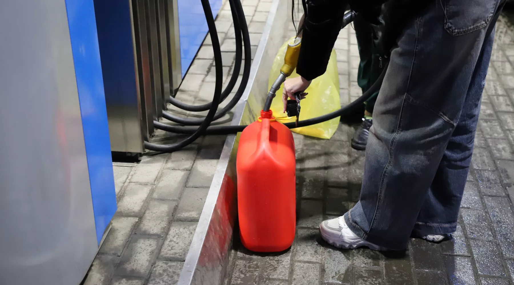 Бензин. Заправка. АЗС. Топливо. 