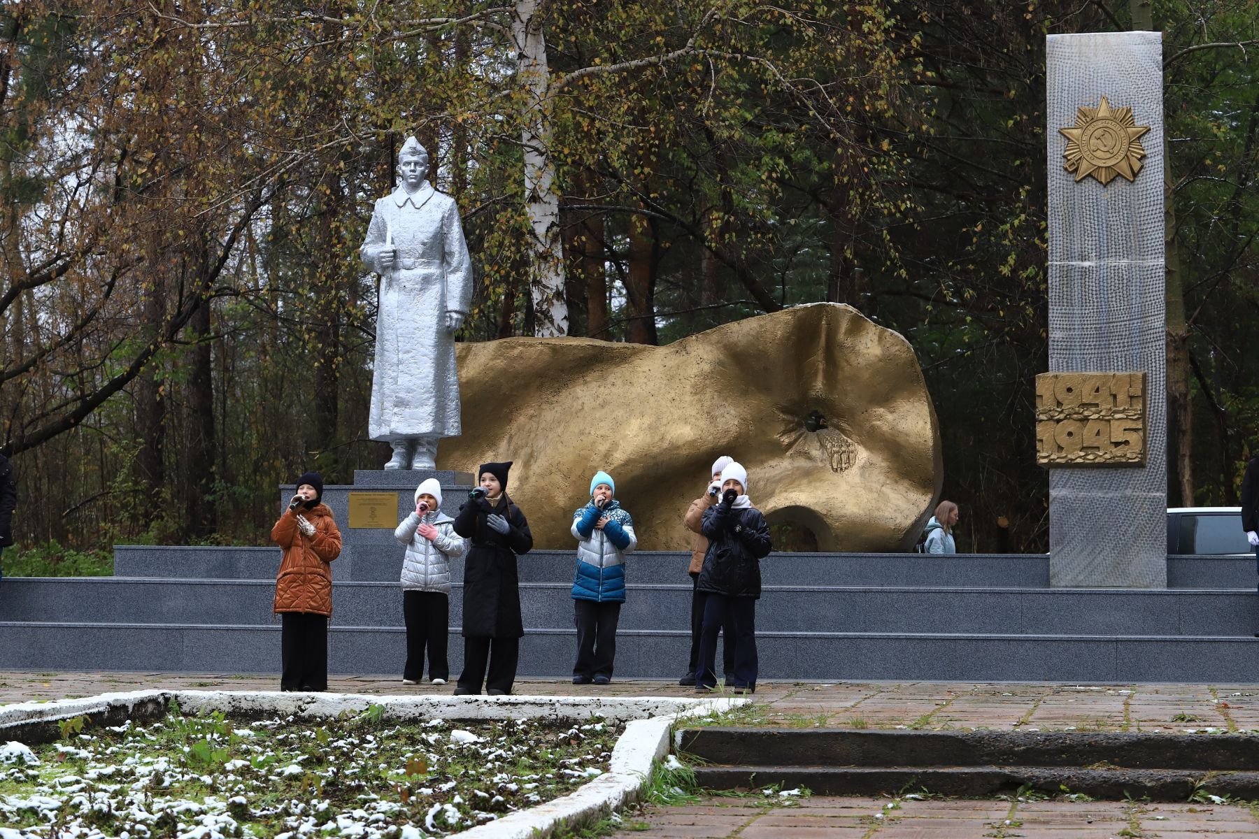 Открытие обновленного Мемориала "Они сражались за Родину"