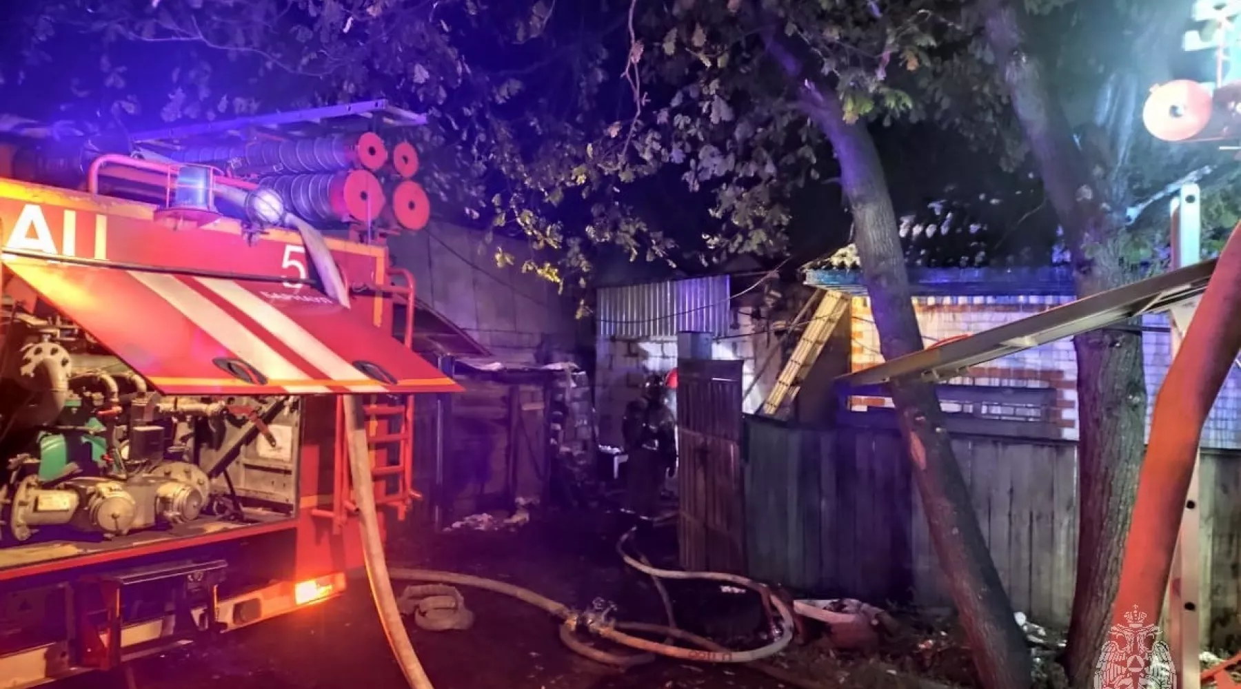 В Алтайском крае произошел крупный пожар в частном доме