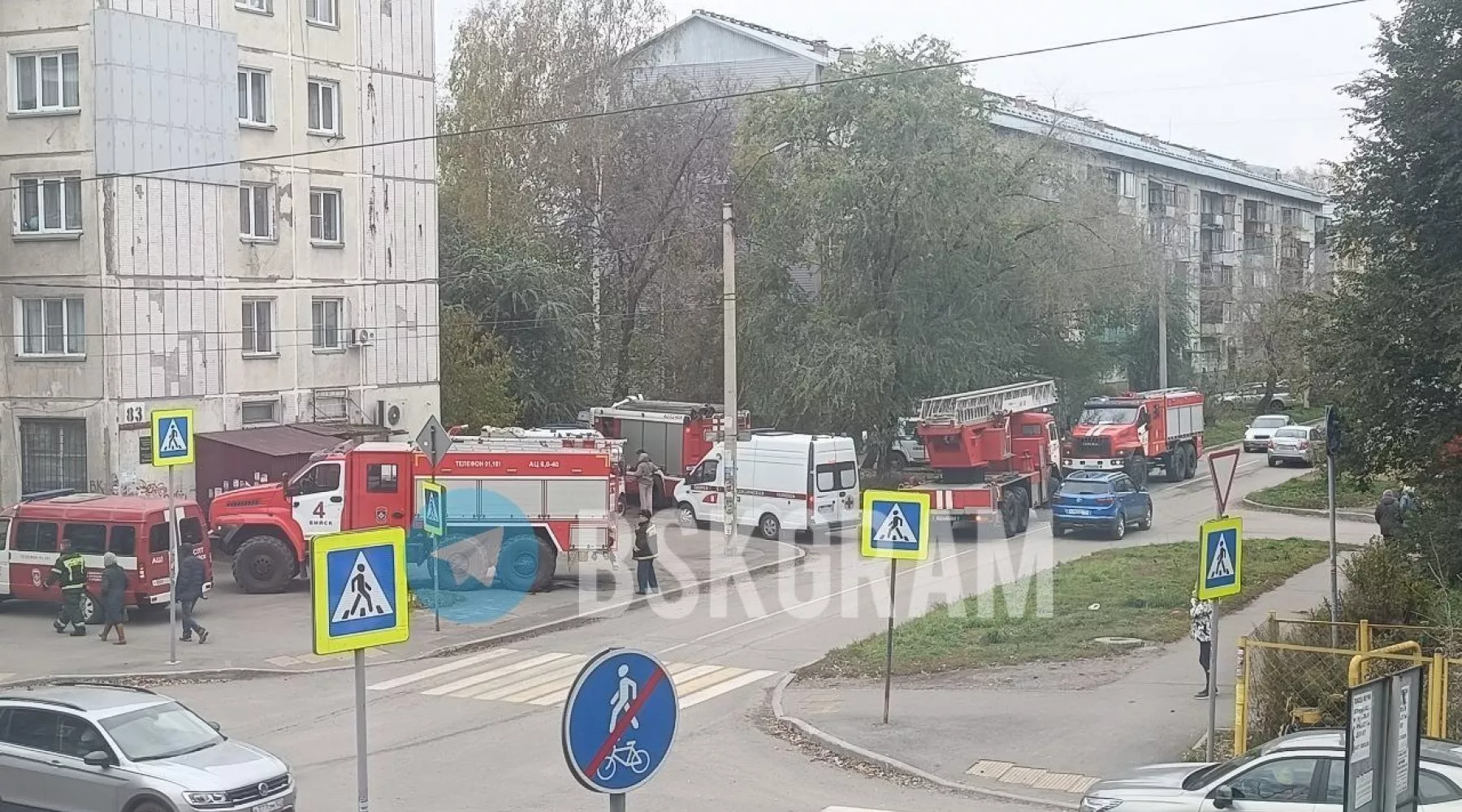В Бийске произошло возгорание в многоквартирном доме