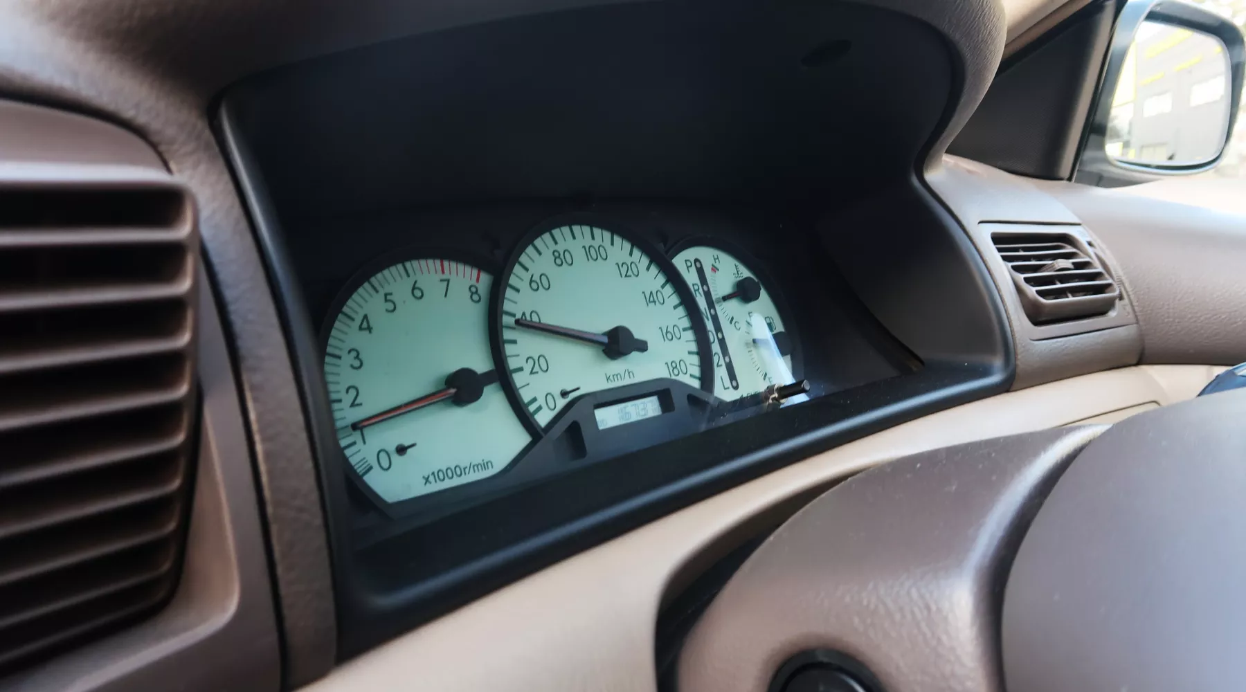 Автомобиль.