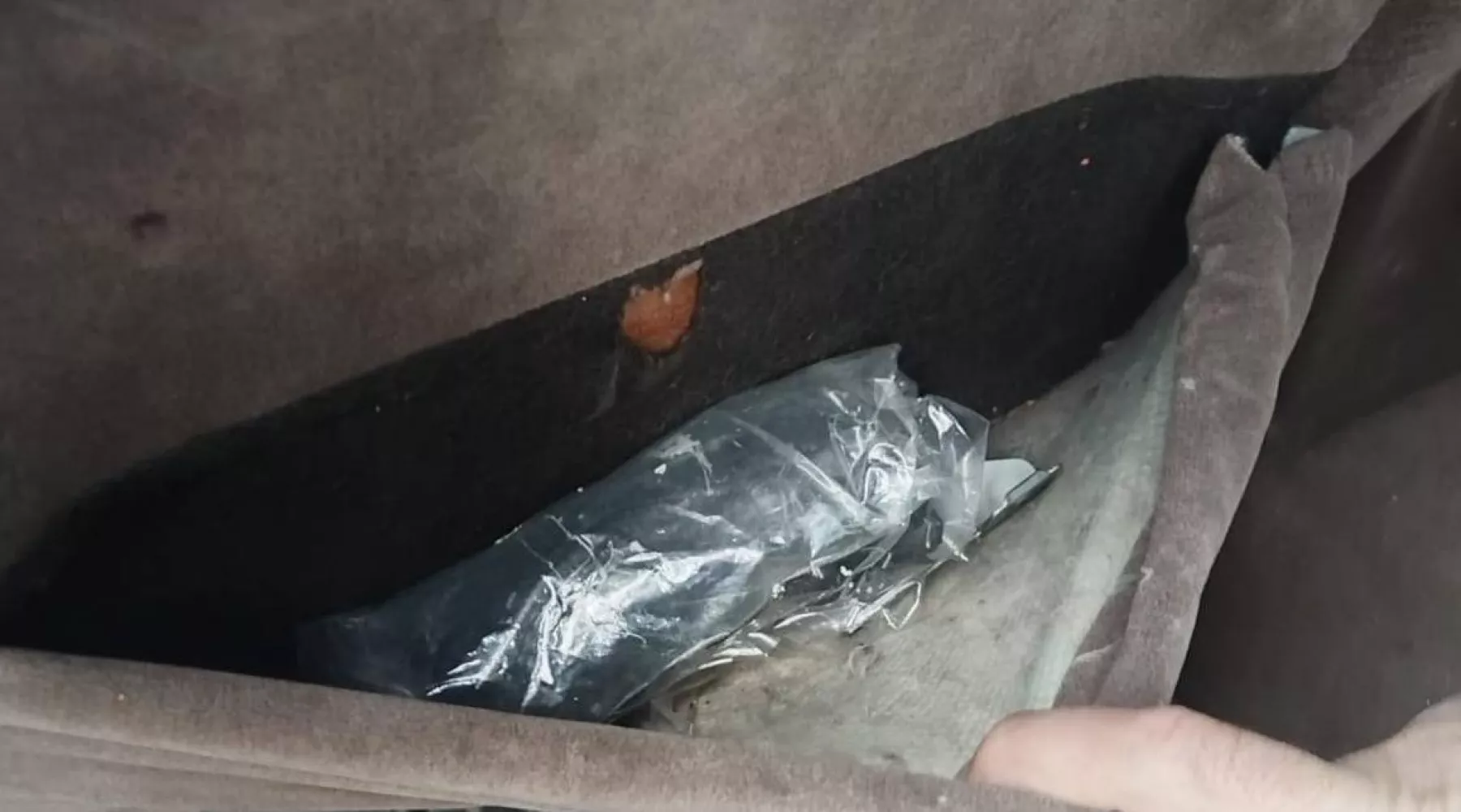 Бийские оперативники задержали наркосбытчика с поличным 