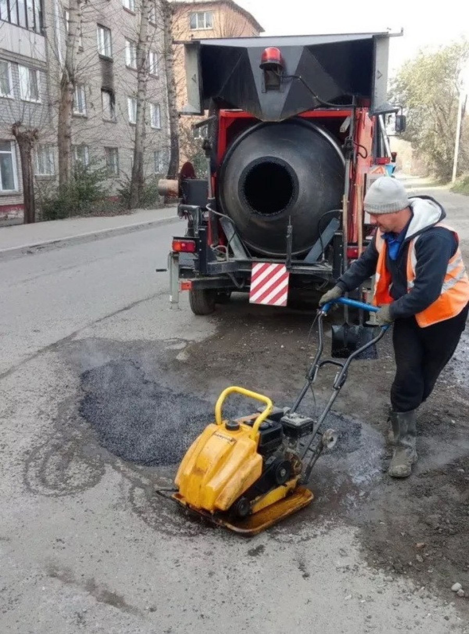 Коммунальные службы Бийска готовят город к зиме