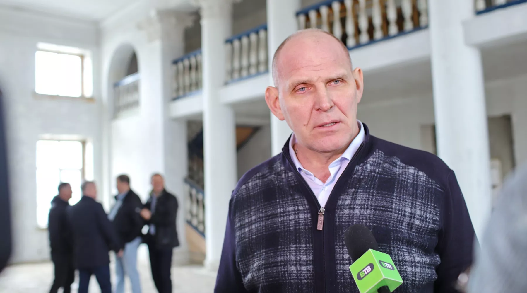 Александр Карелин