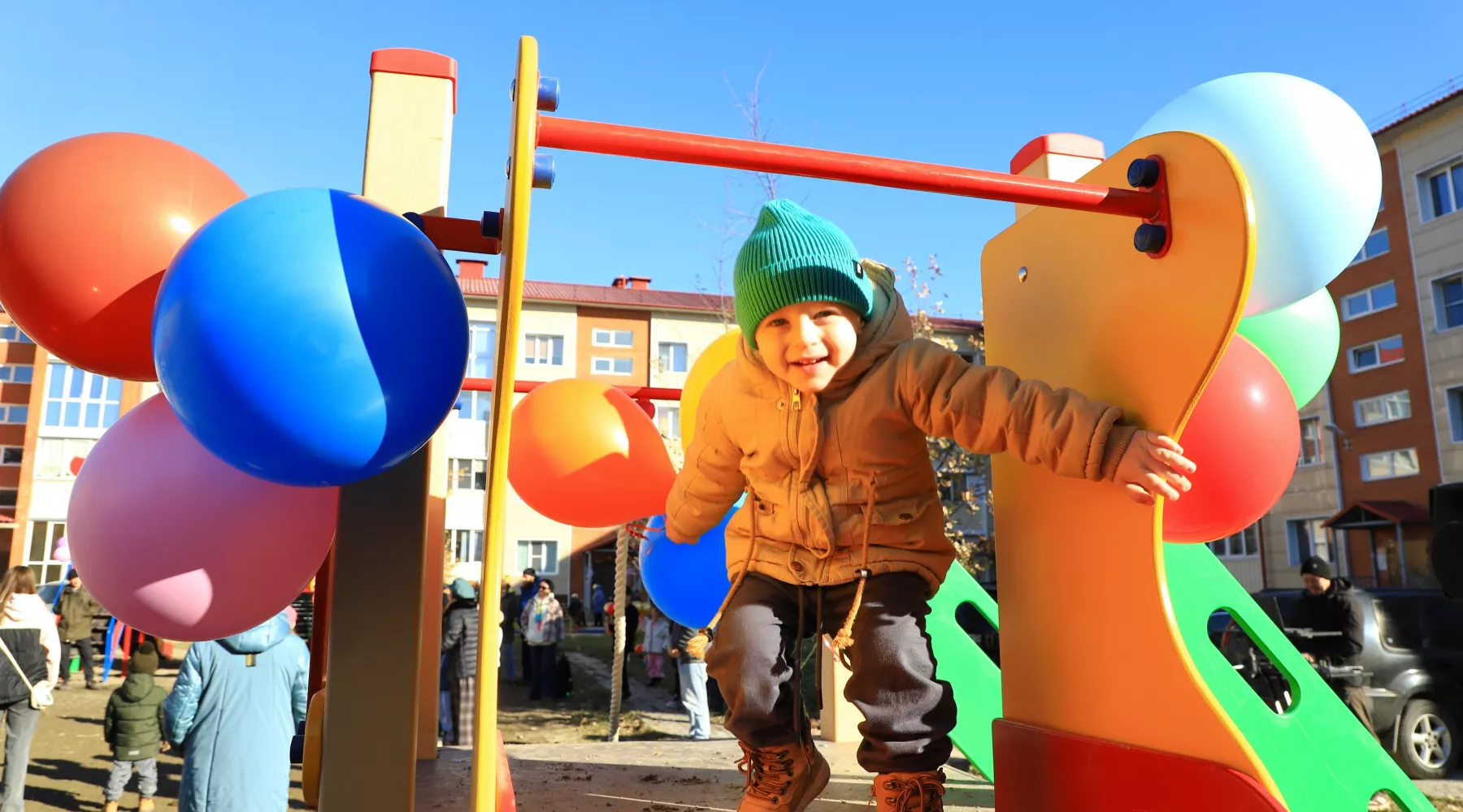 Открытие детской площадки.