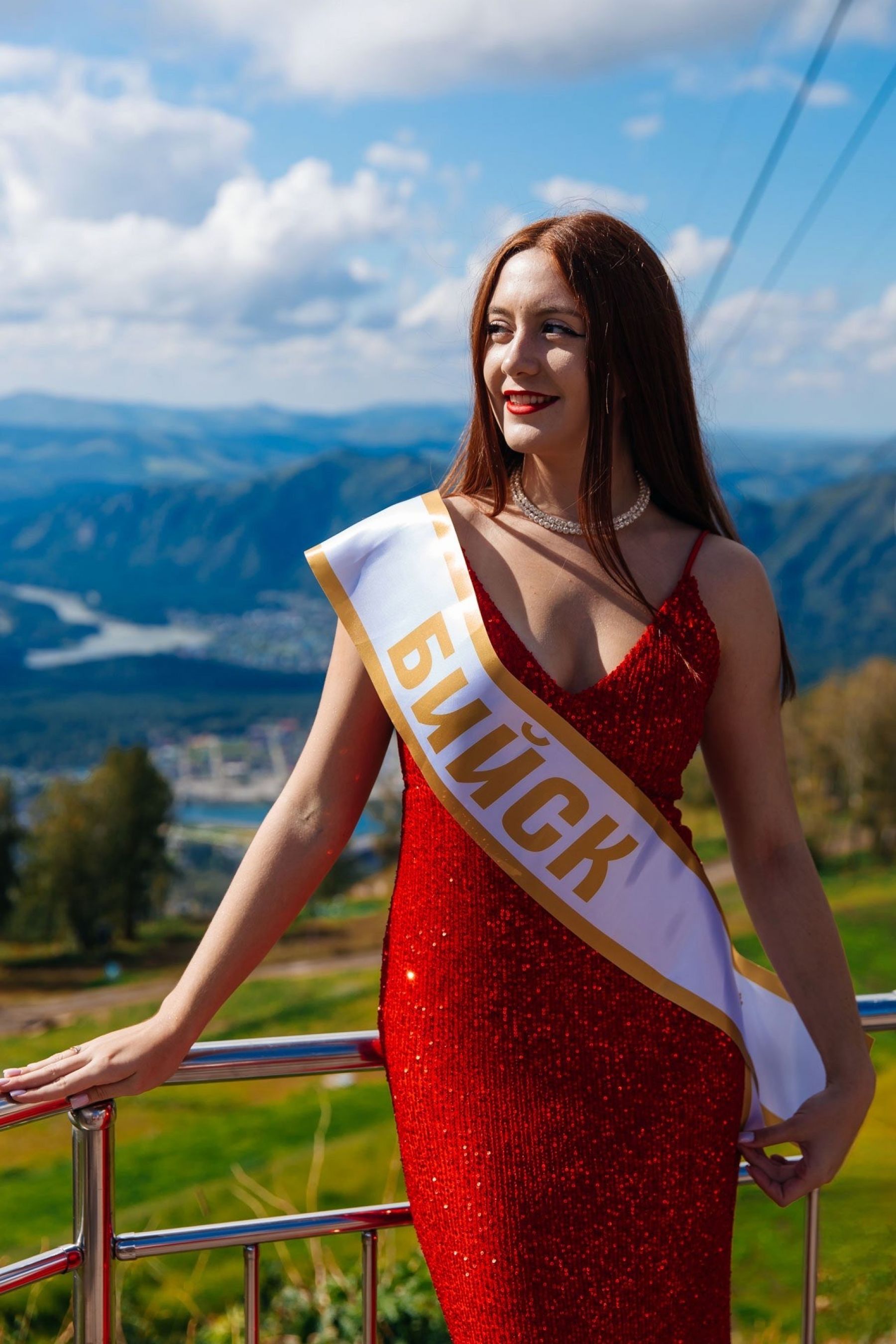 Бийчанка Екатерина Зайцева завоевала титул "Жемчужина Евразии 2025" на конкурсе красоты