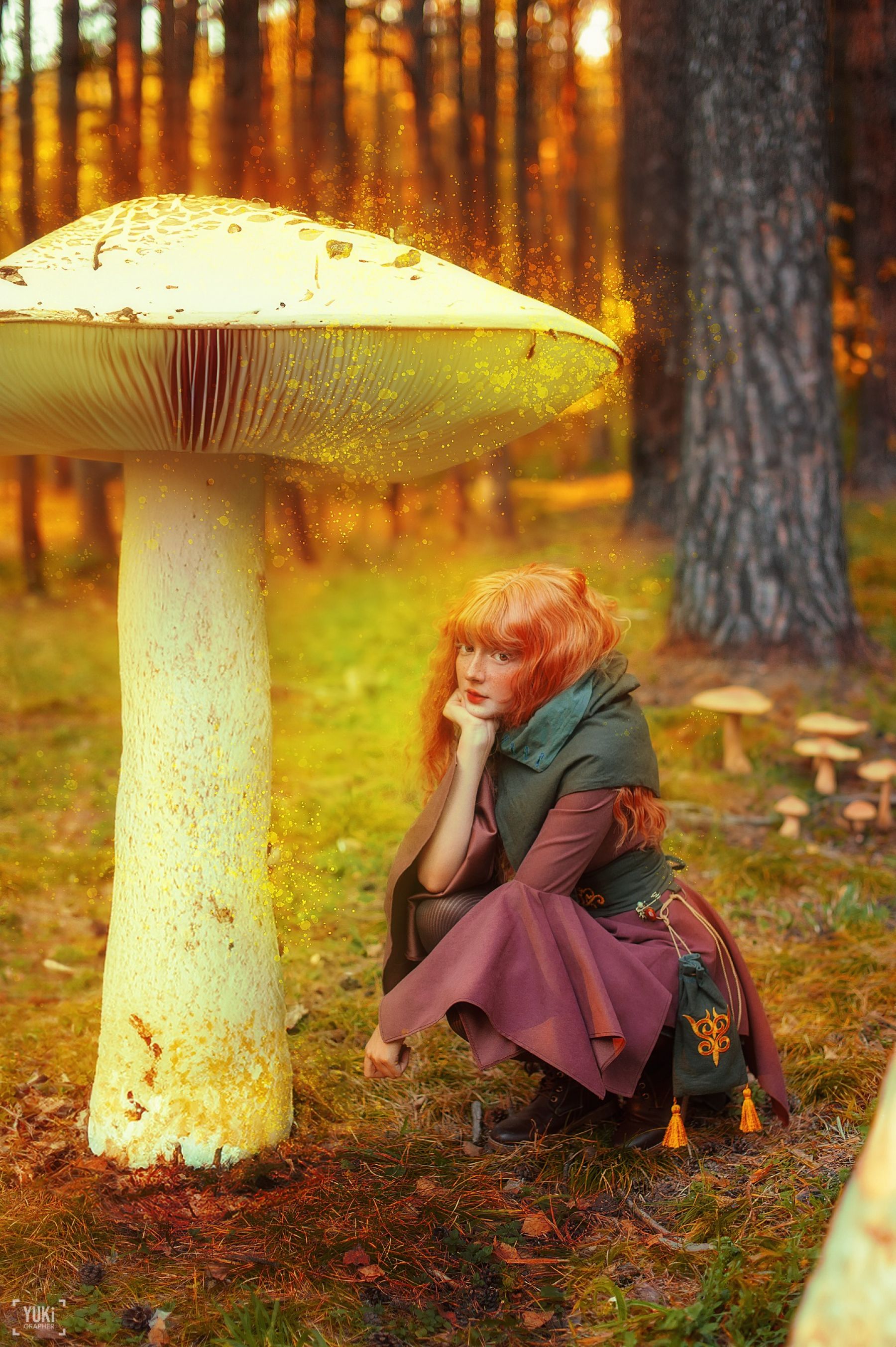 В готовых образах девушка устраивает фотосессии, а потом делится снимками в своих социальных сетях