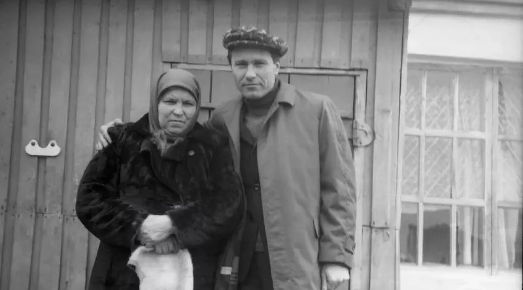 Памятник матери Шукшина планируют установить в Сростках к 100-летию режиссера