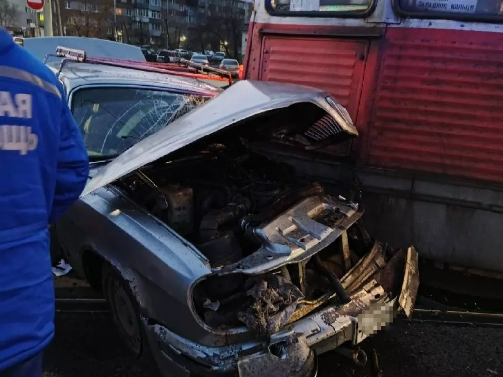 Стали известны подробности ДТП с участием трамвая в Бийске - Информационный портал "Бийский рабочий", 03.11.2025