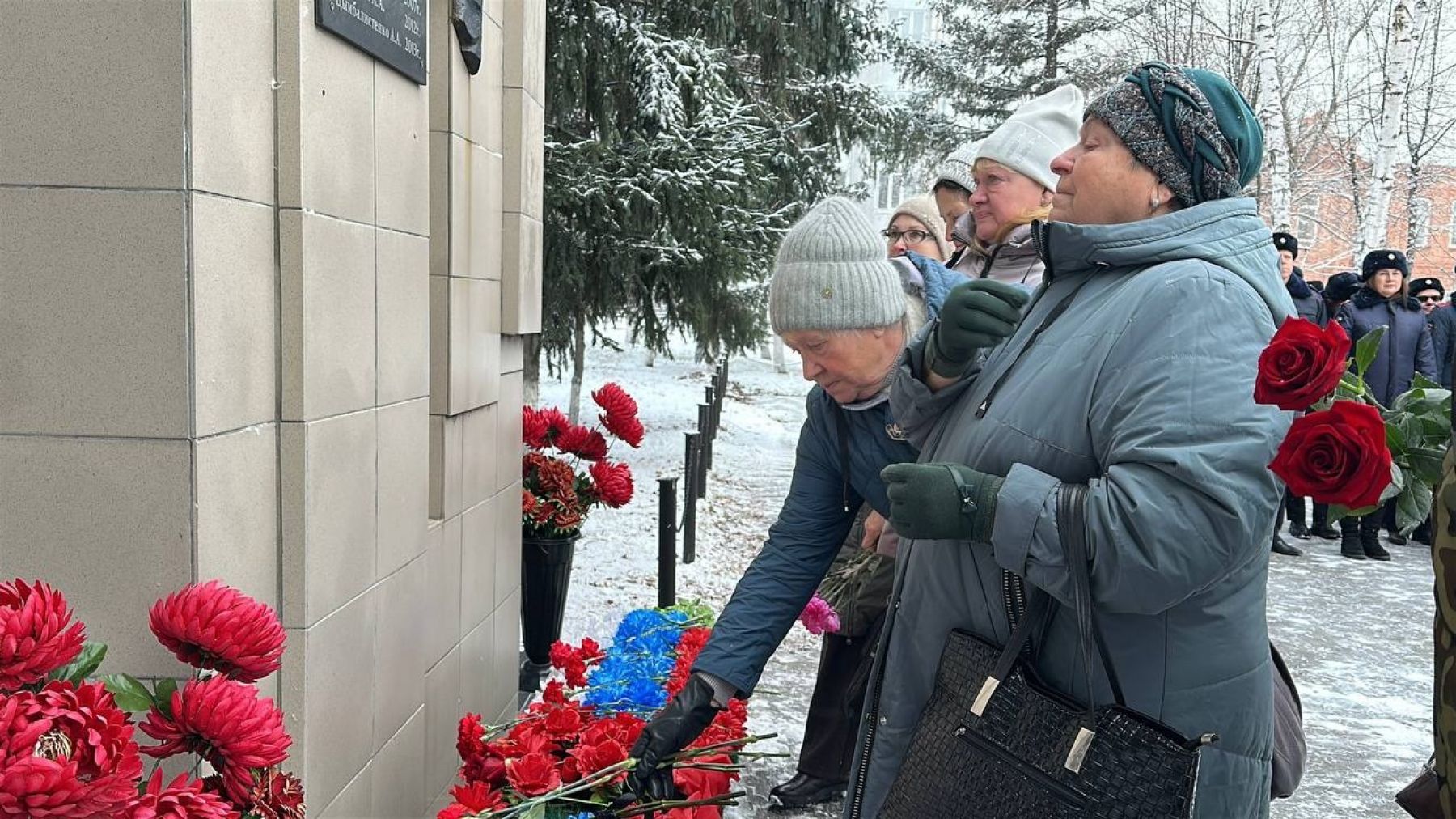 В Бийске почтили память полицейских, погибших при исполнении служебного долга
