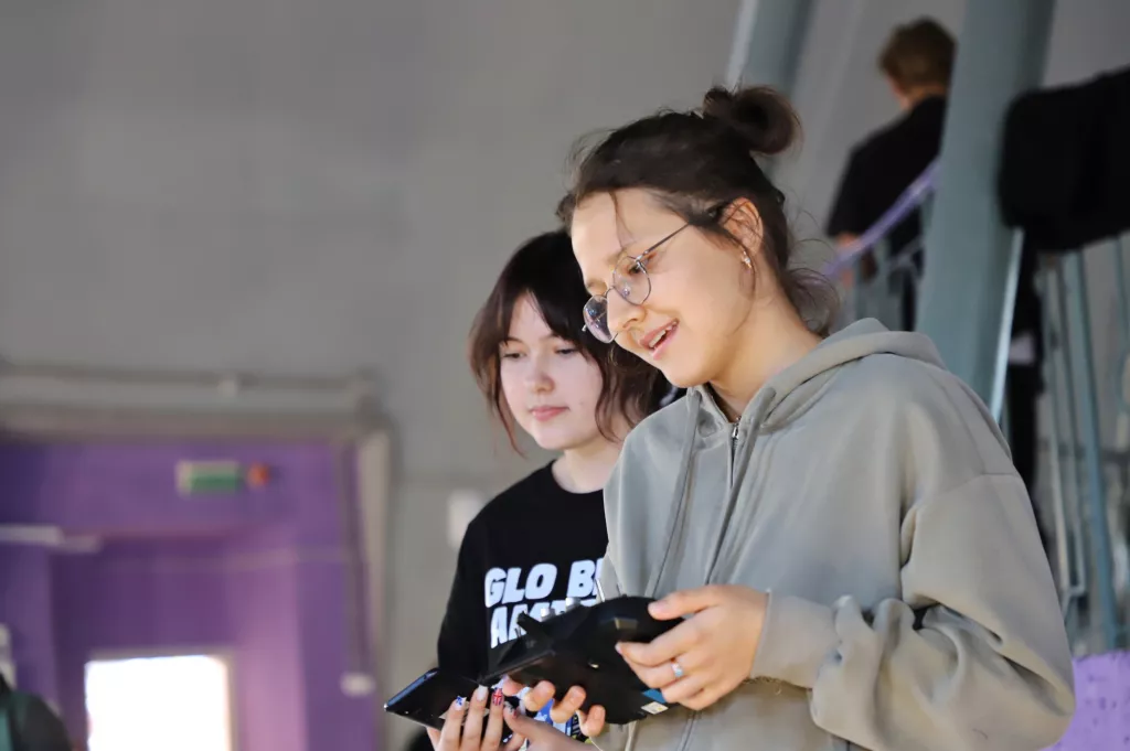 По марсоходам - и погнали: как бийские школьники изучали Красную планету - Информационный портал "Бийский рабочий", 19.11.2025