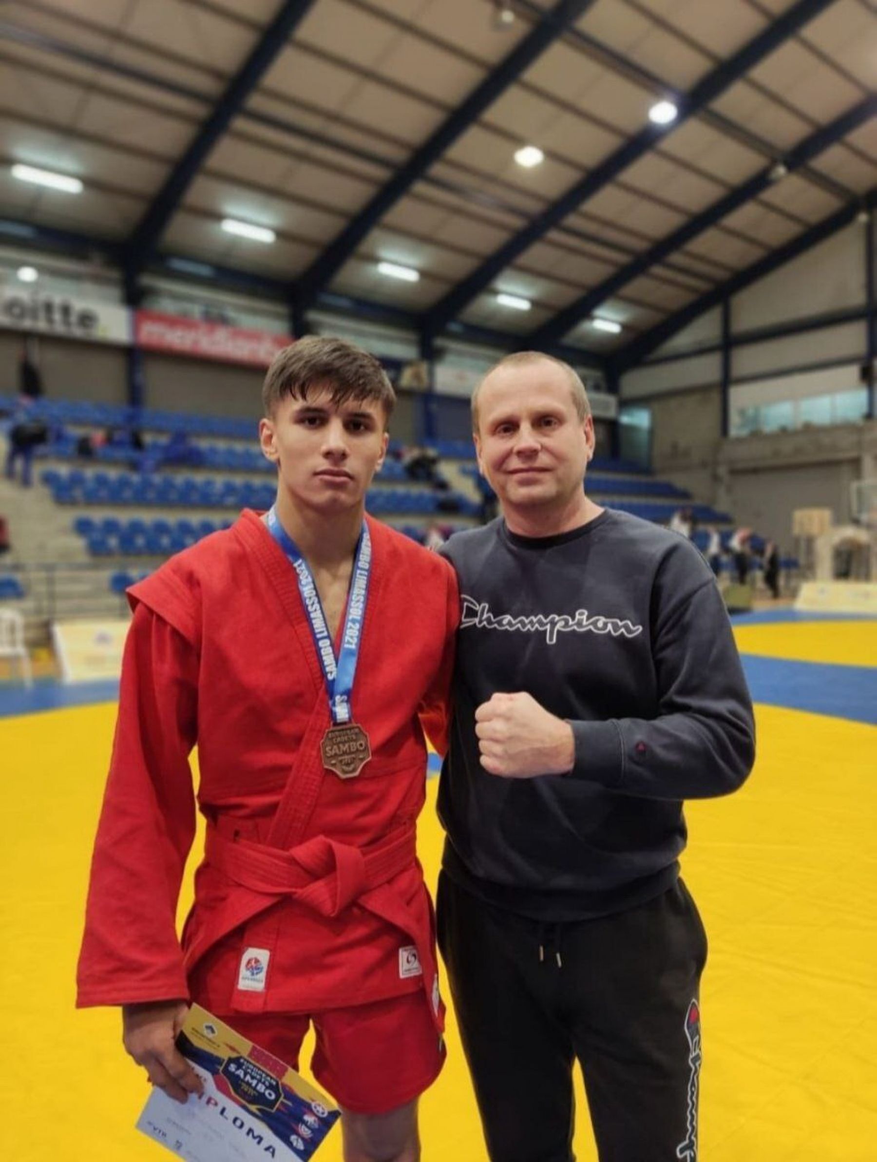 Трое бийчан победили в краевом конкурсе «Лучший детский тренер года»