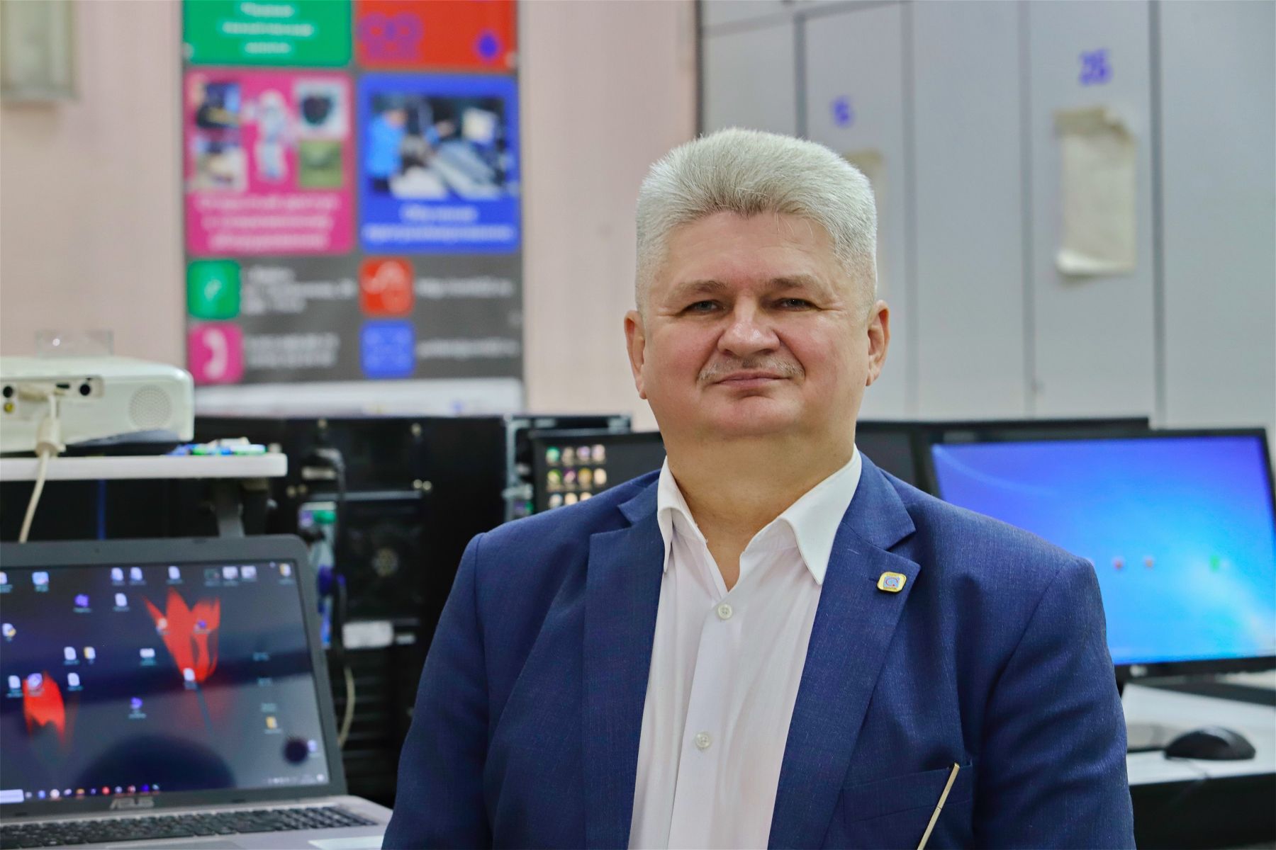 Курирует ЦМИТ "Политех" Евгений Сыпин, доцент БТИ