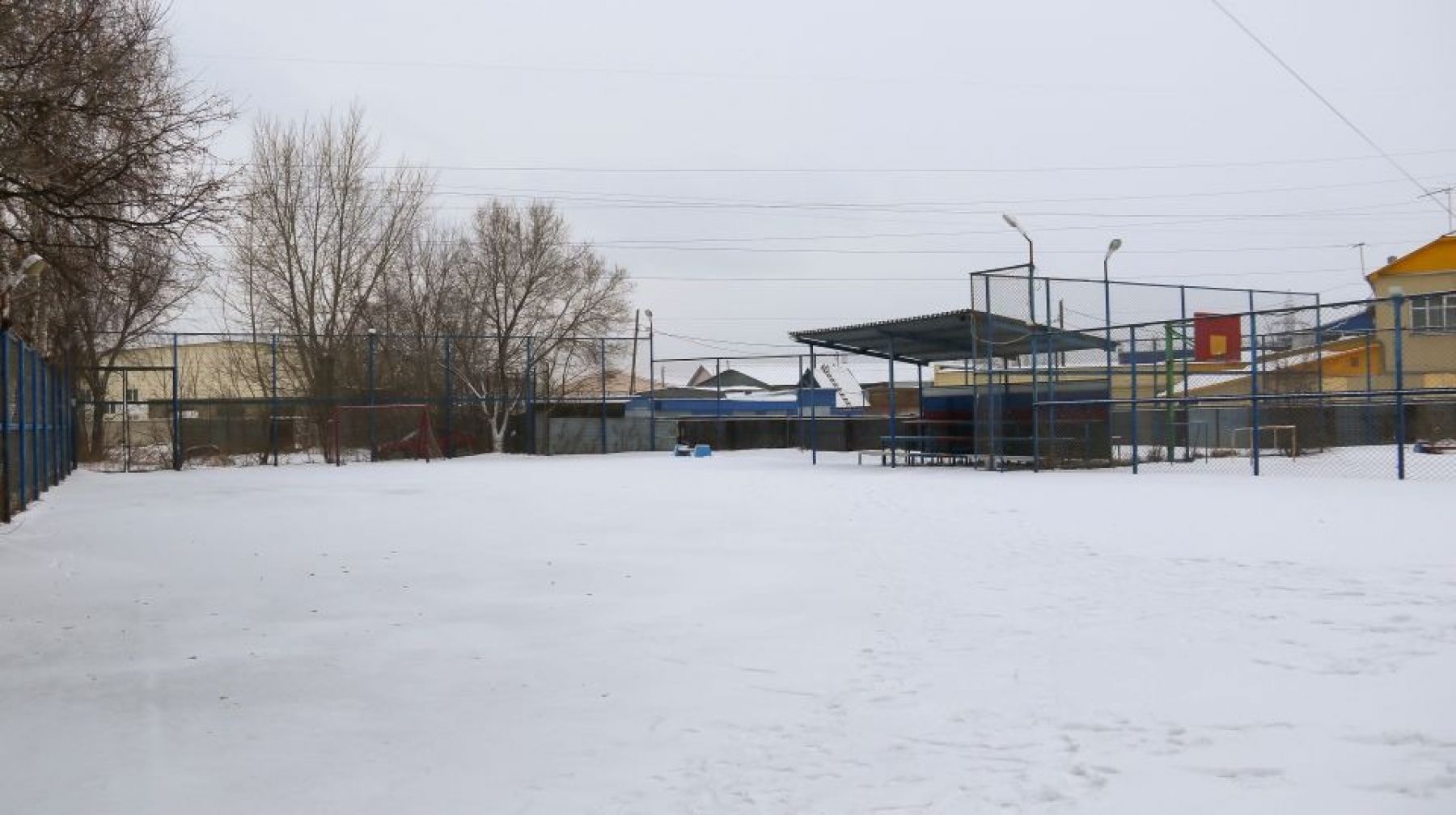 Футбольное поле от "Плавыча"
