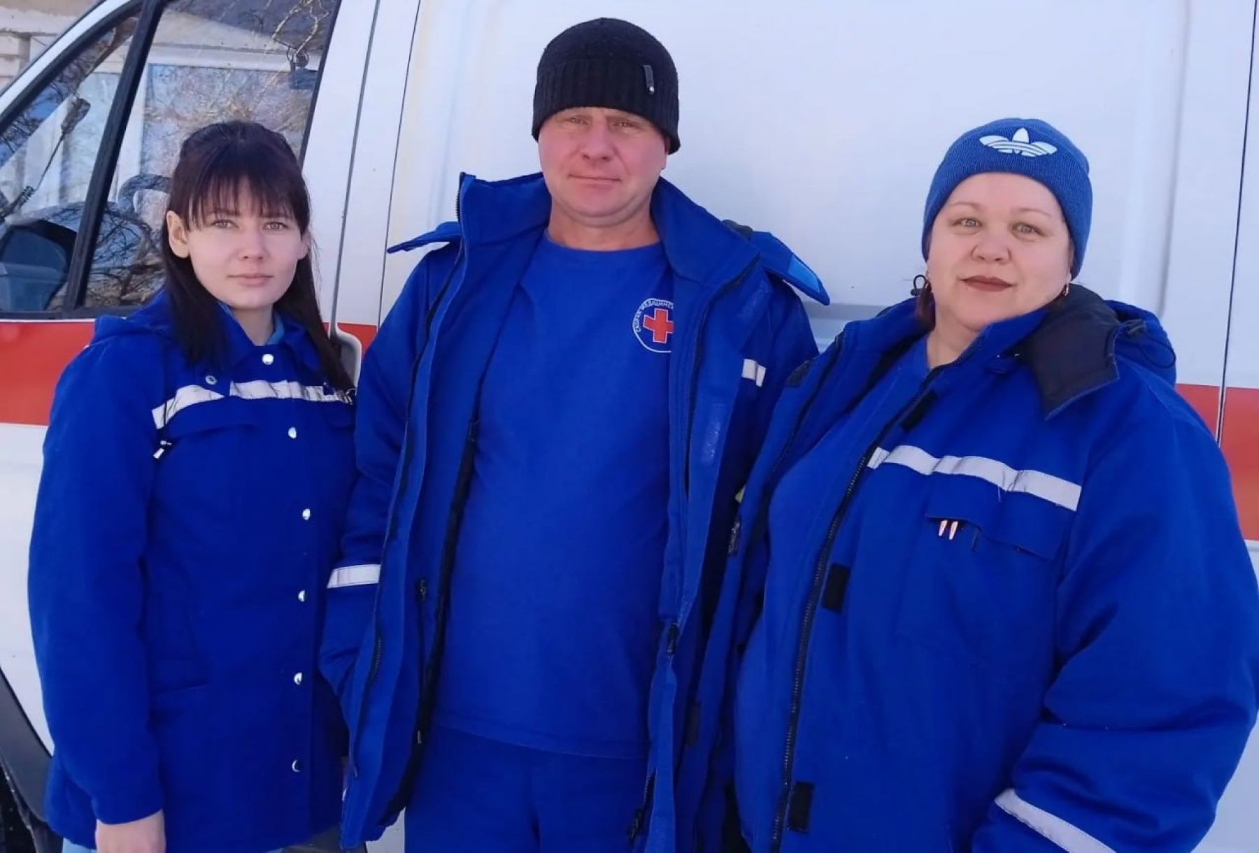 Медицинская сестра Анастасия Сергеевна Чублова, водитель Александр Вениаминович Иванов, фельдшер Валентина Сергеевна Шестакова