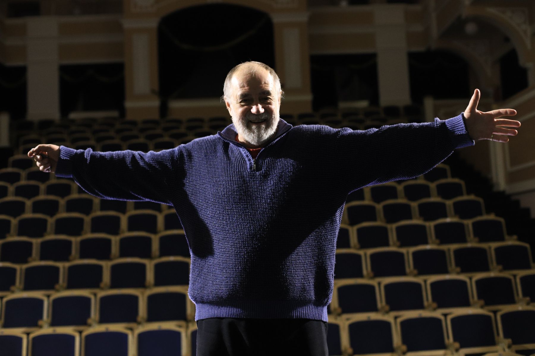 Олег Клячев, актер Бийского драматического театра