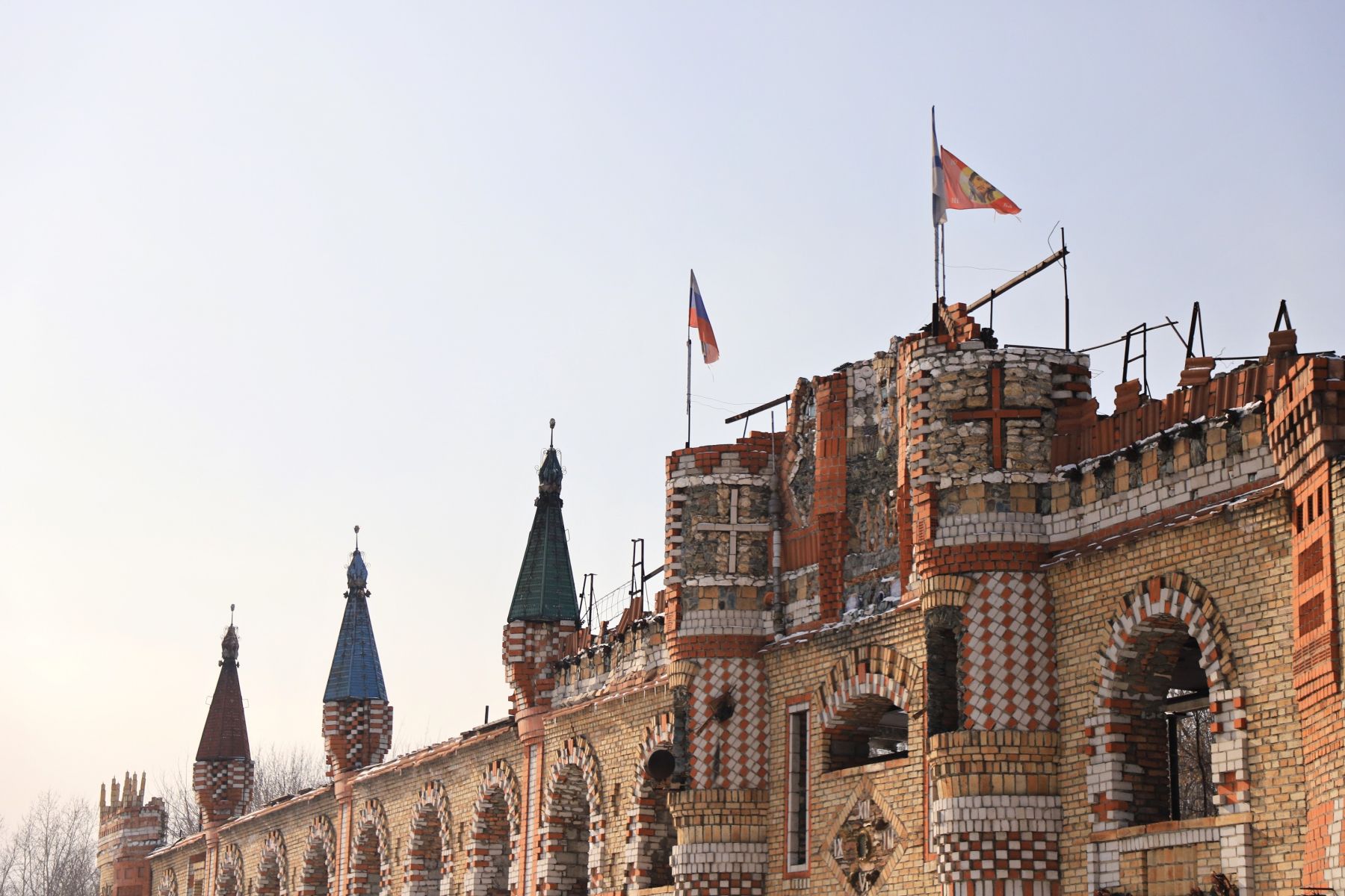 "Царьград" - бийский замок над Ковалевским озером.