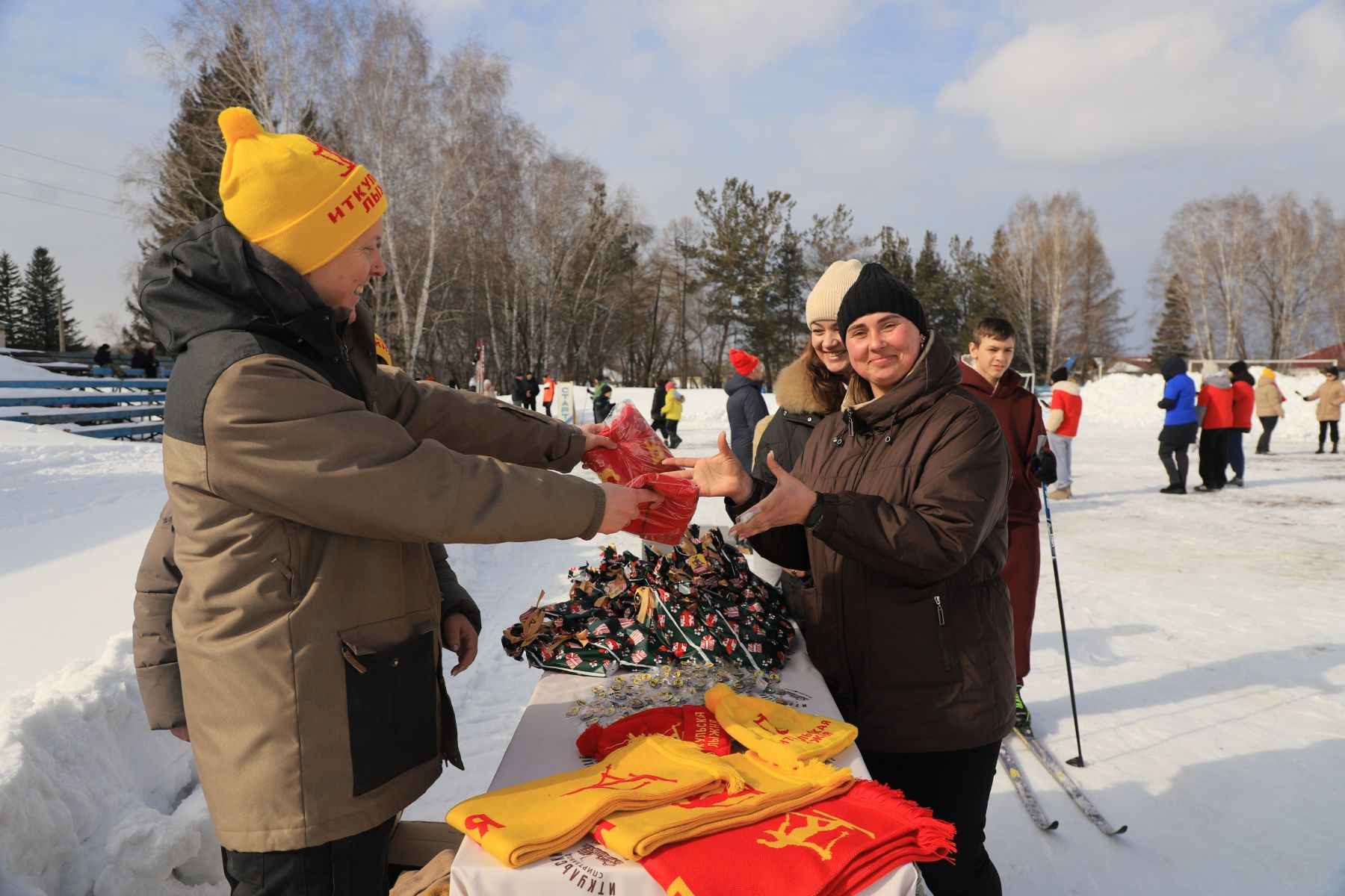В Алтайском крае в третий раз прошел лыжный праздник "Иткульская лыжня"