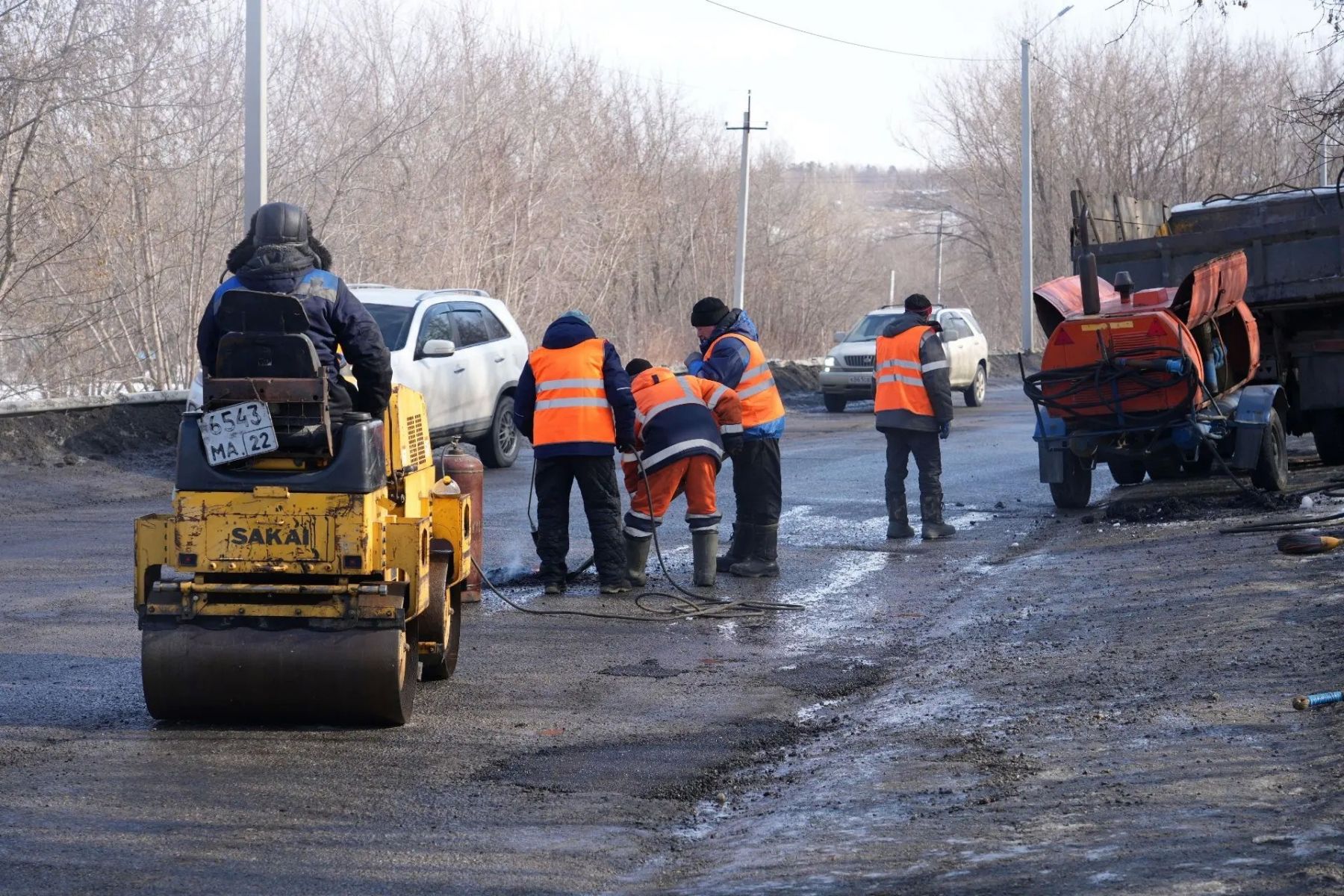 Локально-ямочный ремонт дорог в Бийске