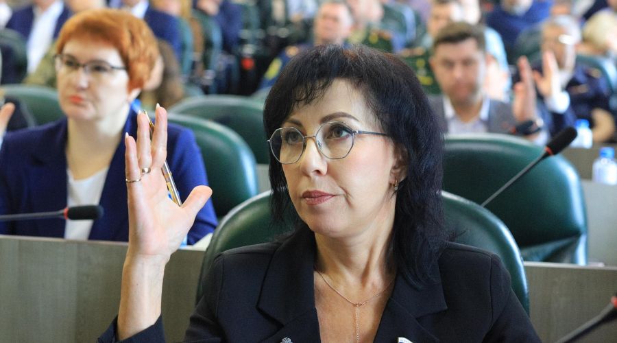 Отчет мэра и новый Почетный гражданин: в Бийске прошло заседание Думы