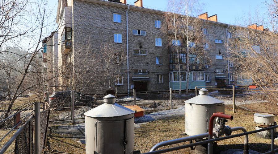 Боялись малейшей искры: в многоквартирном доме Бийска произошла утечка газа