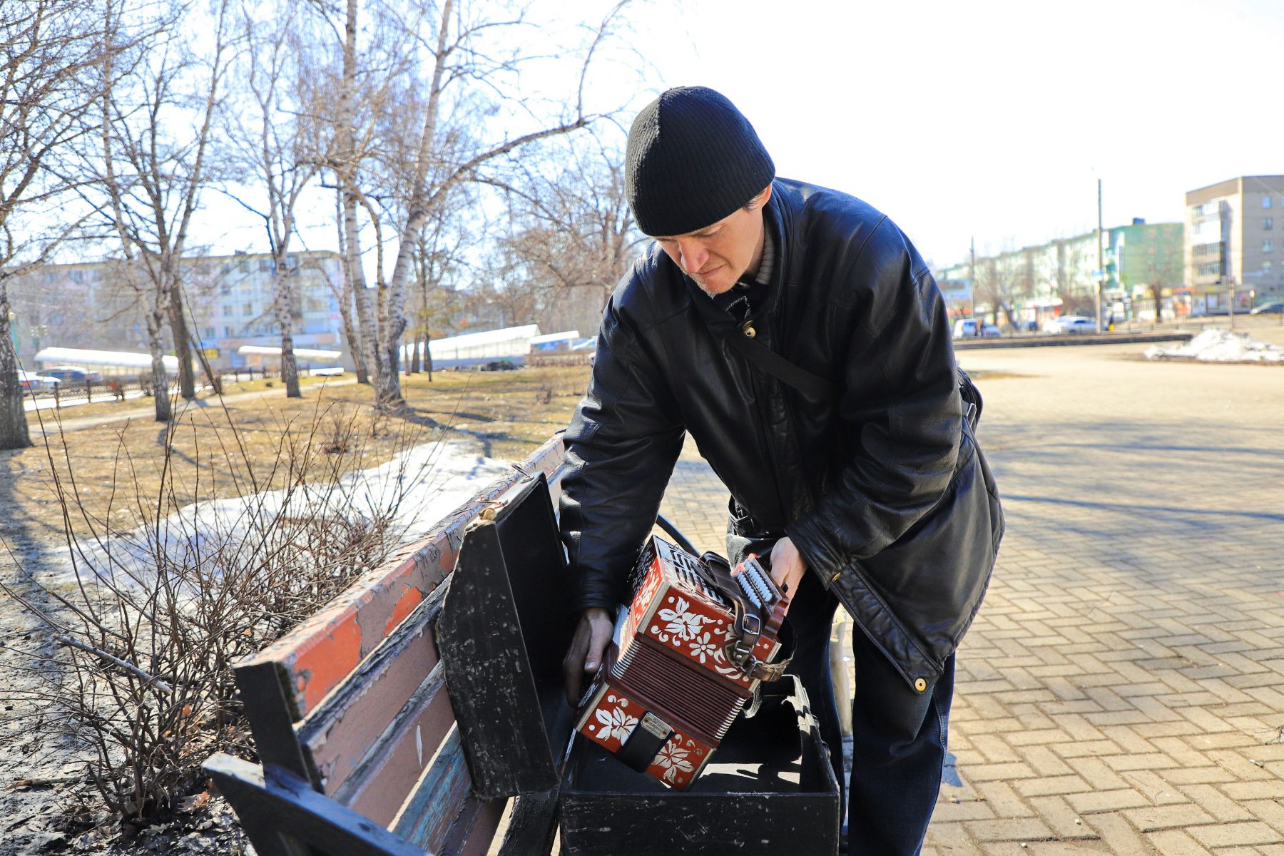 Антон Степаненко, уличный музыкант