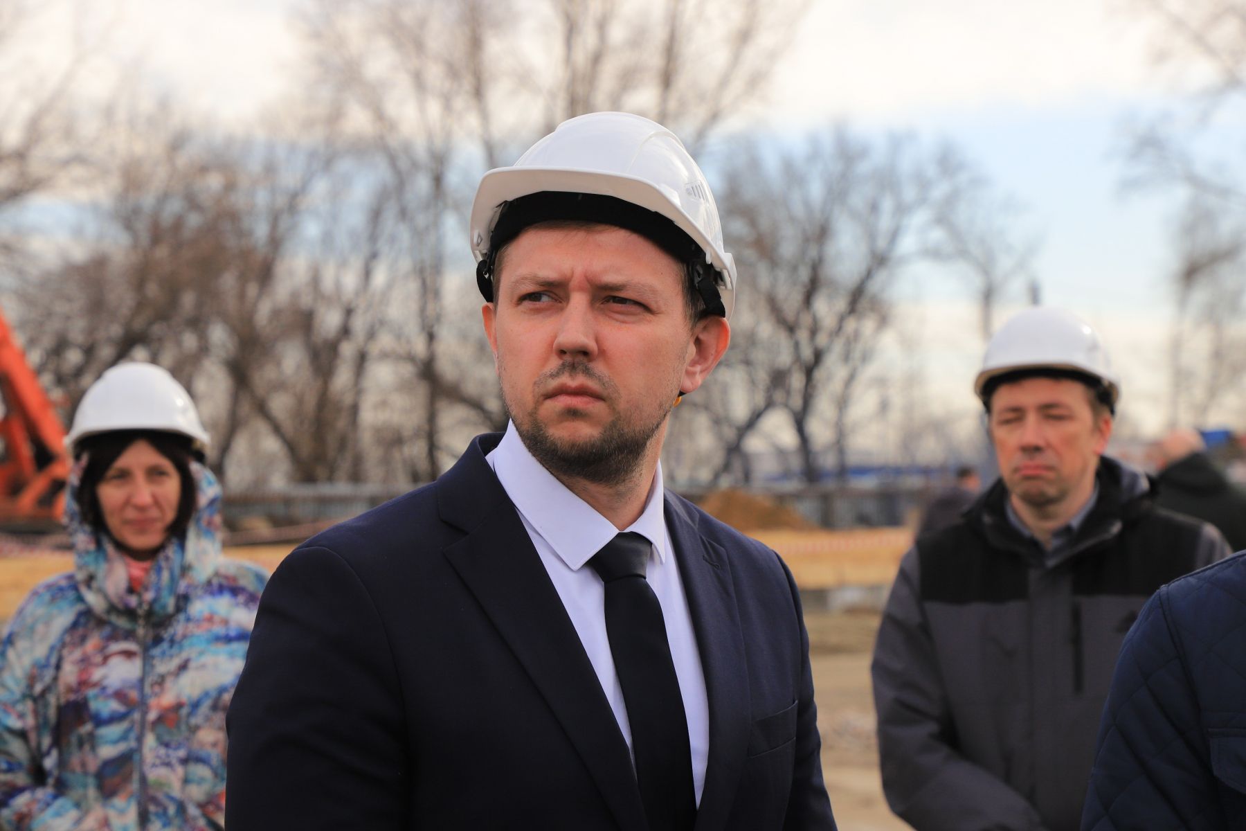 Глава города Виктор Щигрев рассказал, какие работы ведутся на участке.