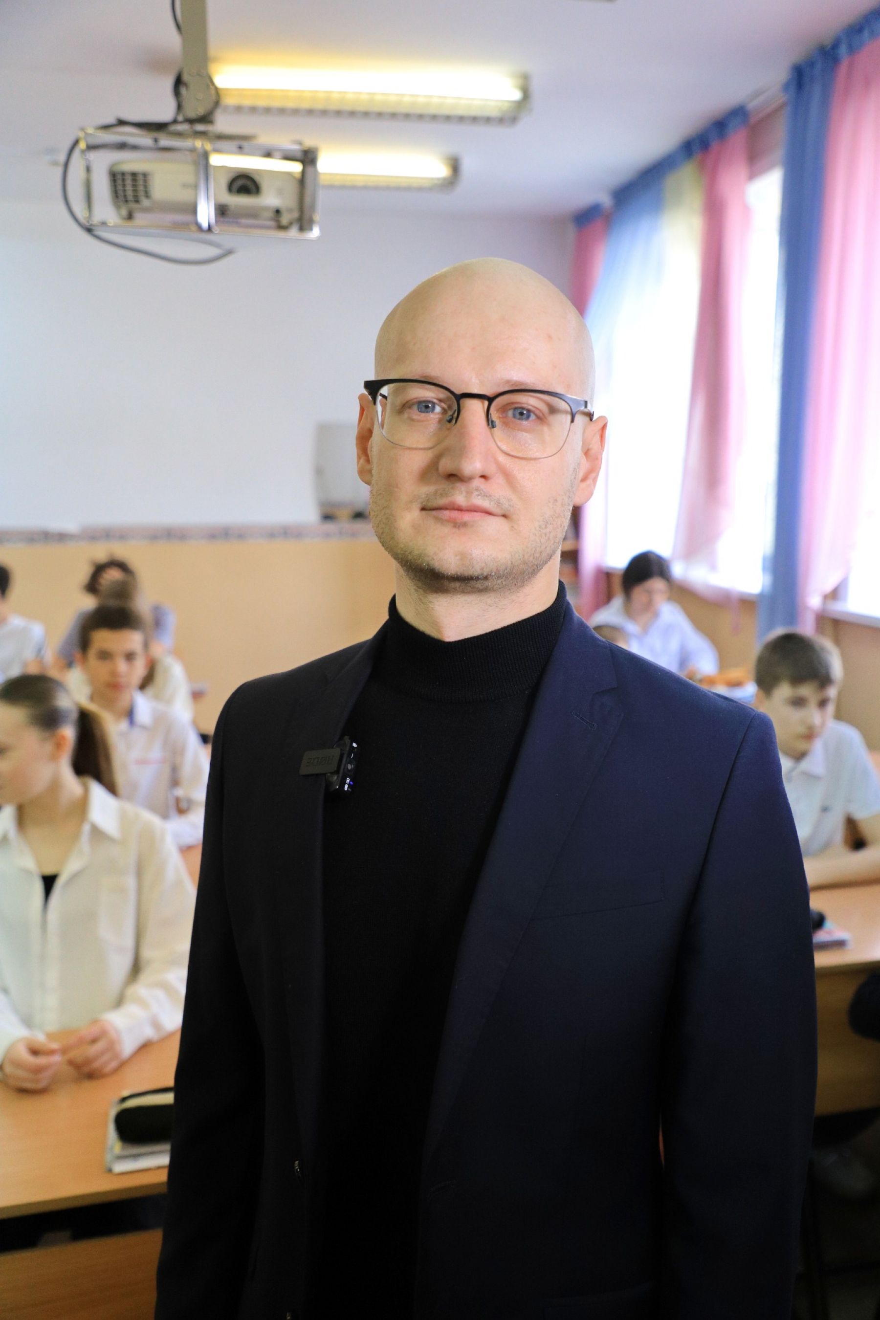 Иван Дмитриев, преподаватель истории и обществознания гимназии №1