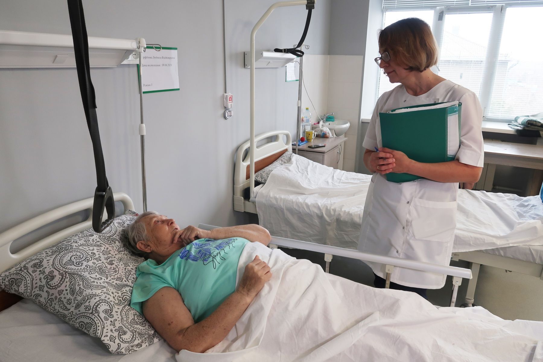 В процессе выздоровления очень важна мотивация пациента - для этого с ним работает психолог