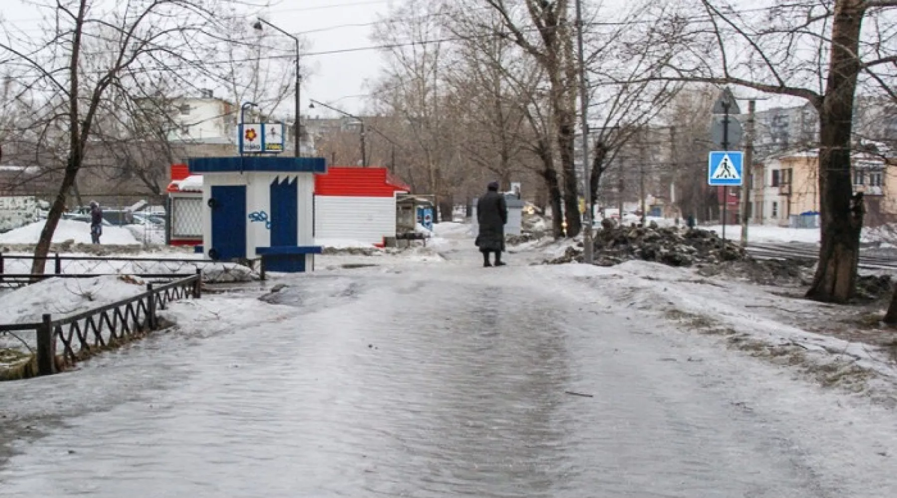 Гололед и метель будет завтра в Алтайском крае