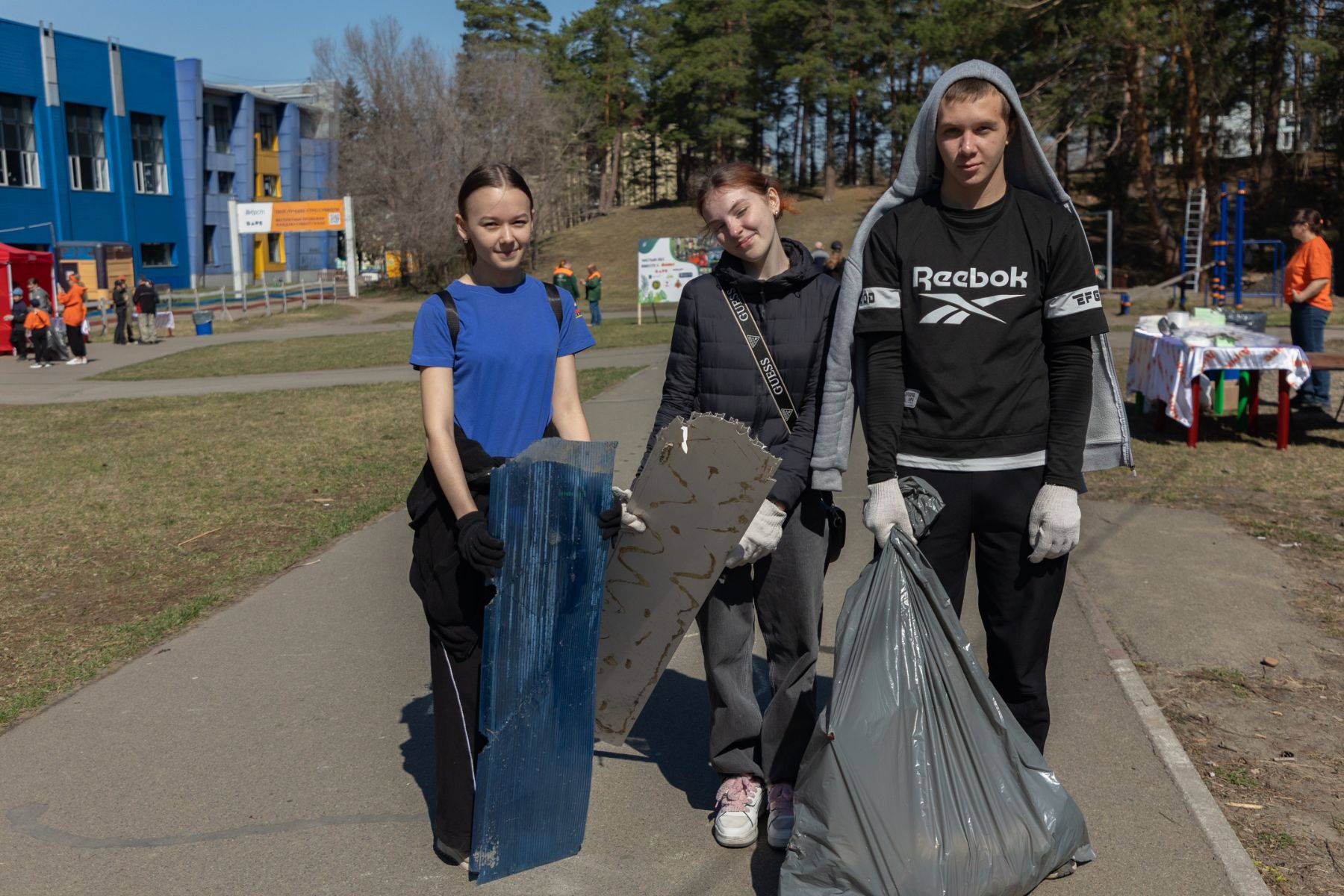 Субботник в лесу на АБ