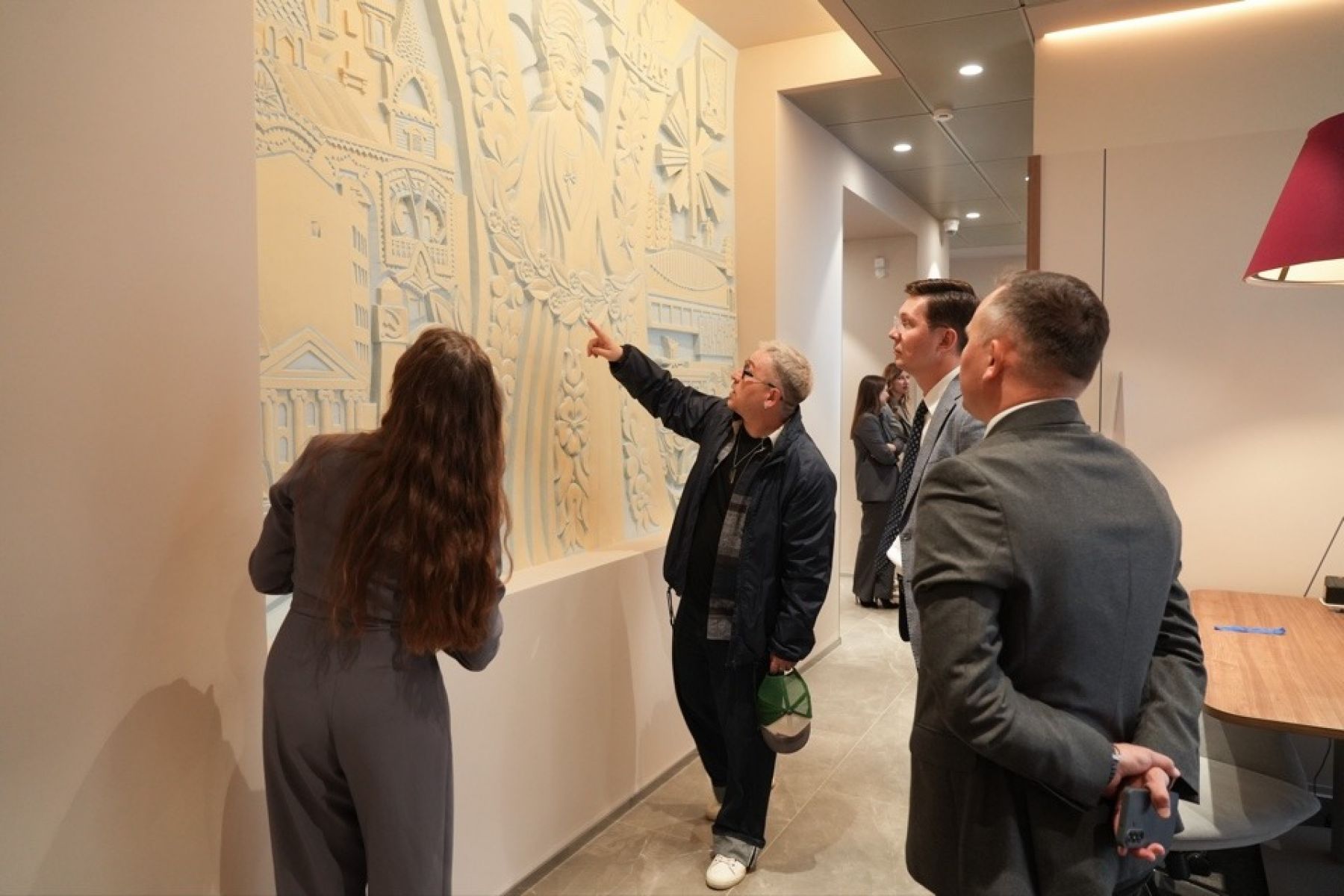 Федеральный банк открыл офис в «Доме под шпилем»