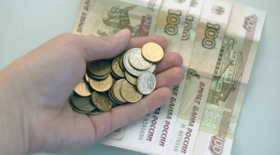 Зарплату больше 100 тысяч рублей в Алтайском крае получают только 1,9 % раб