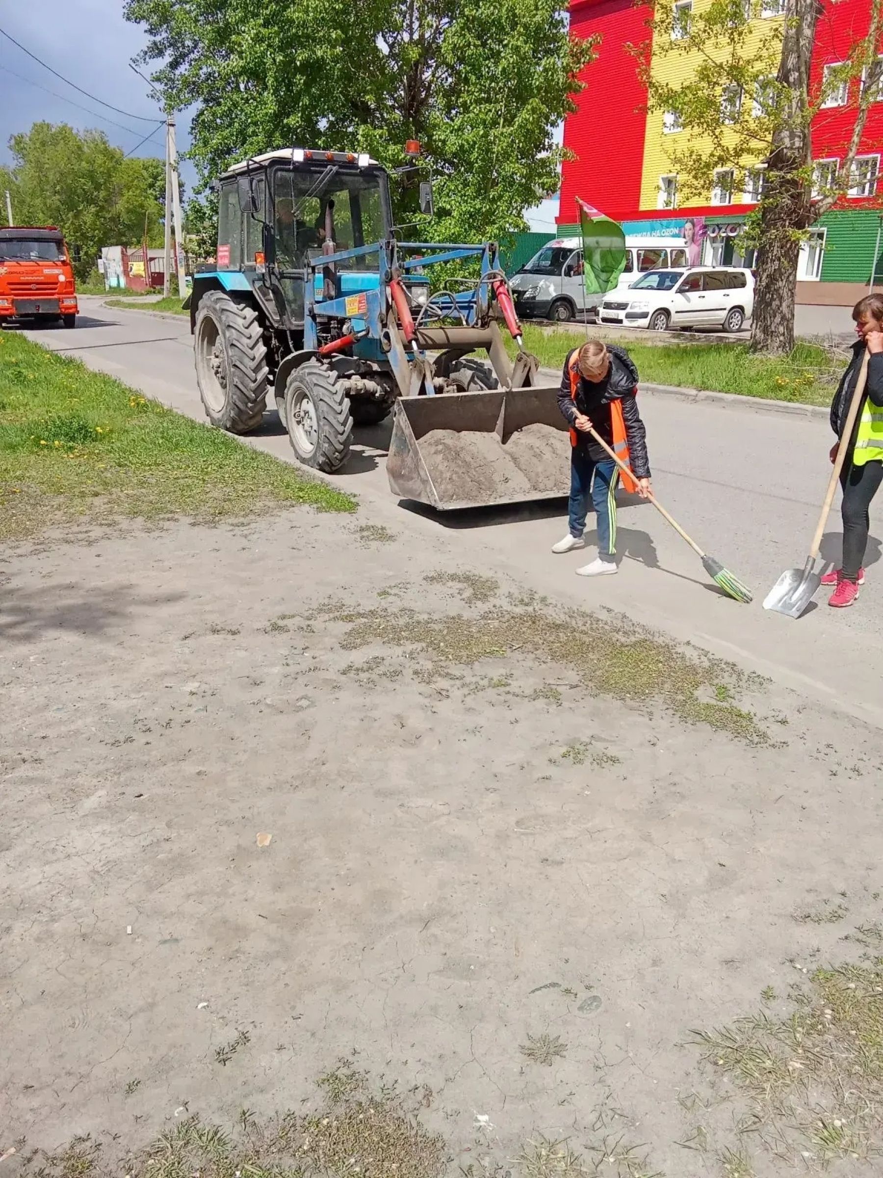 Содержание дорог в Бийске в весенне-летний сезон