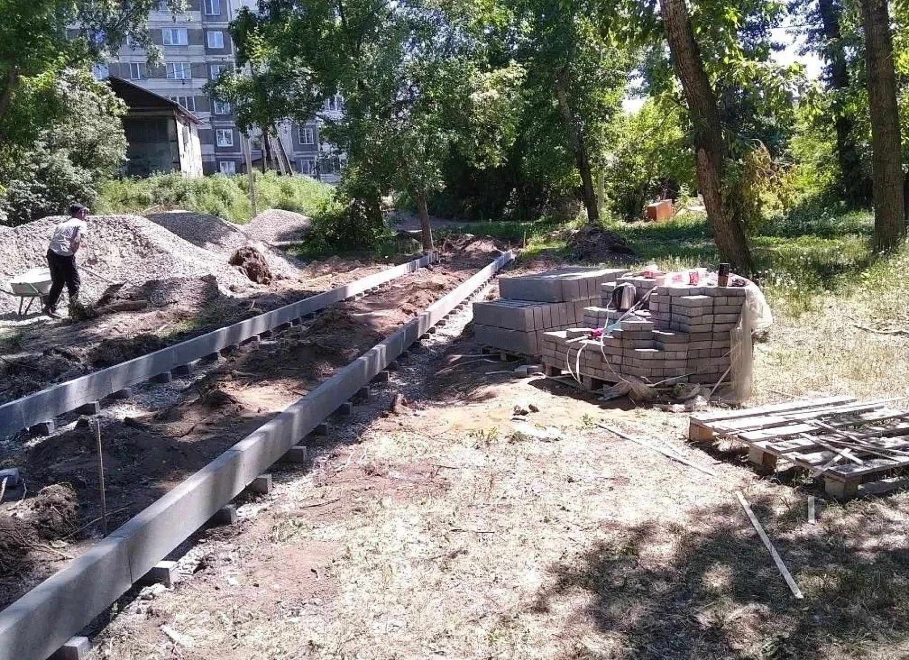 Благоустройство сквера Мерлина