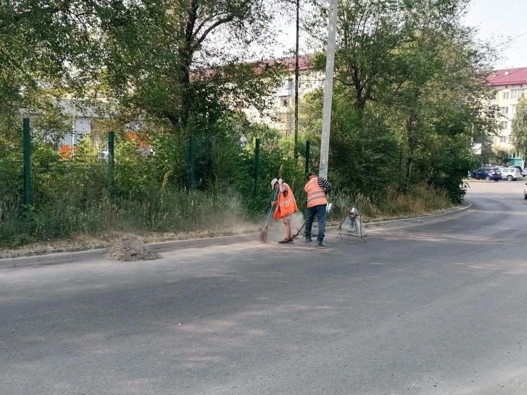 Работы по содержанию дорог и общественных территорий в Бийске