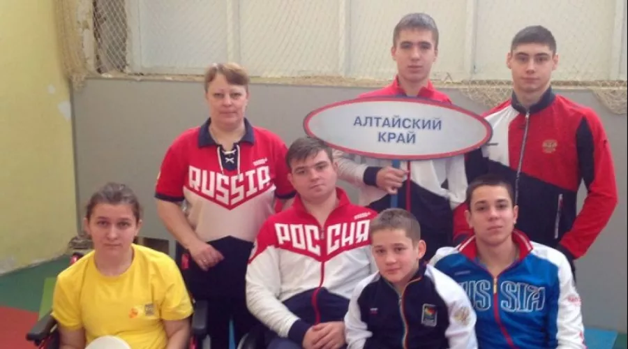 Бийские пловцы-паралимпийцы завоевали серебро кубка России